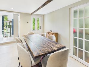 Dining Room - click for photo gallery